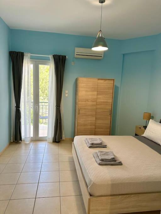 Seaside Escape Apartments - Poseidon Palaiá Fókaia Dış mekan fotoğraf