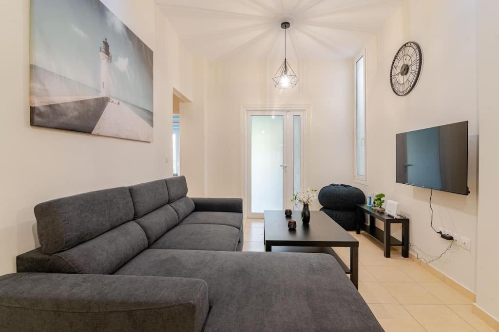Seaside Escape Apartments - Poseidon Palaiá Fókaia Dış mekan fotoğraf